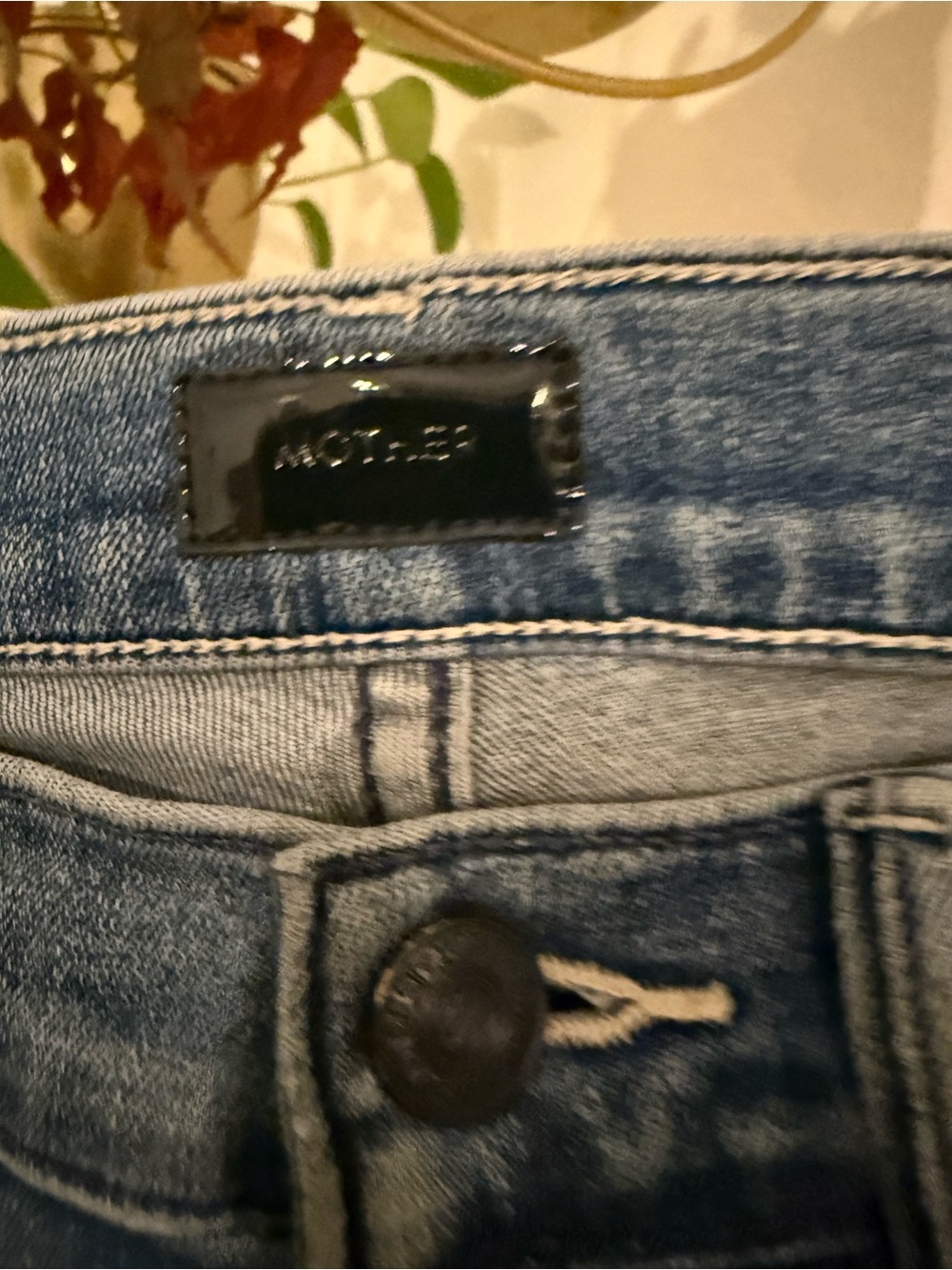 Mother Denim - The Midrise Dazzler Ankle Jeans - Picture 5 of 9